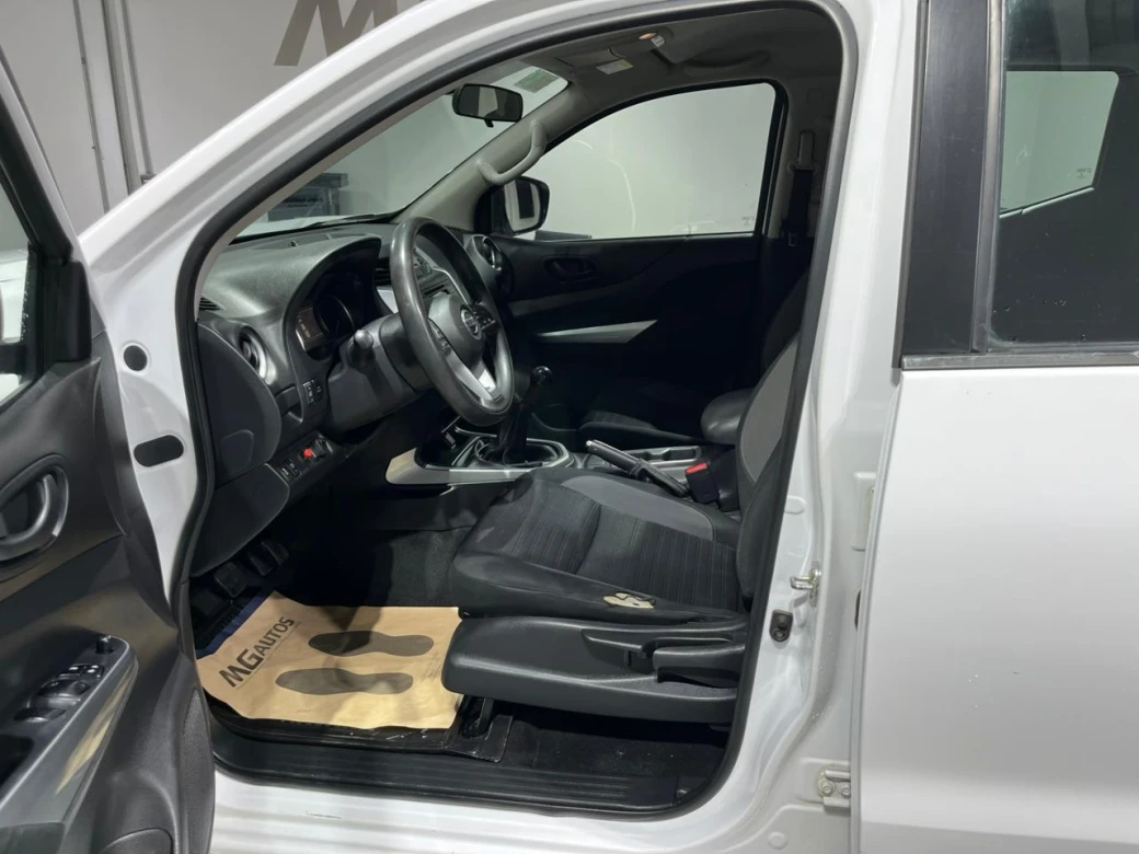 imagen 0 de vehiculo con id 2128